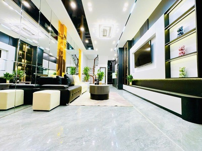Khương trung cần bán nhà 35m 3 phòng ngủ tặng full nội thất, 02 thoáng cách ô tô 5m 2