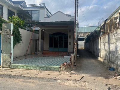 Bán nhà 156m  đông hòa,đường 2 ô tô thông,gần đhqg tphcm,giá đầu tư 0