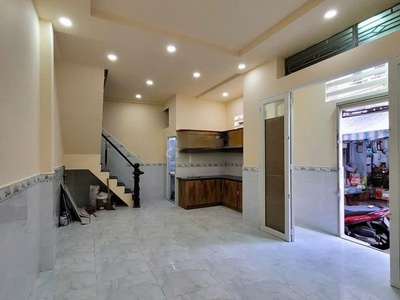 Cho thuê nhà nguyên căn-quận 10-cao thắng-4pn-ngang 4m-chỉ 14tr 3