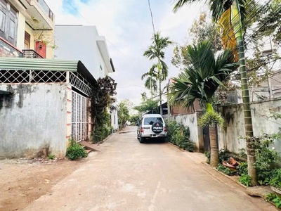 Bán nhà 1 trệt 2 mê hẻm Trần Nhật Duật, nhà mới, 2 ô tô né nhau 5