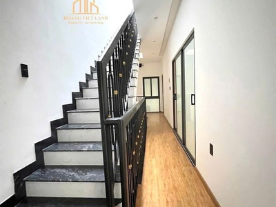 Bán nhà 1 trệt 2 mê hẻm Trần Nhật Duật, nhà mới, 2 ô tô né nhau 2