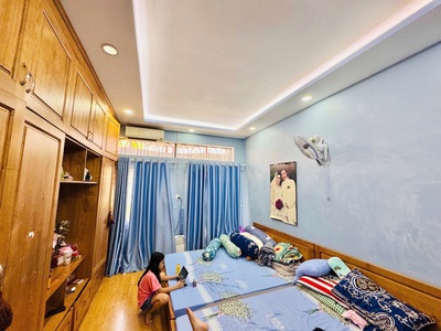 Cách ĐH Bách Khoa - Trường đua Phú Thọ nửa phút, 4x12  nở hậu  3 tầng lung linh - 6.x tỷ 3