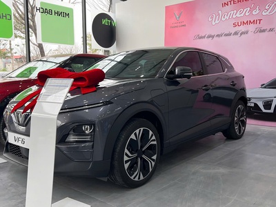 Bán xe VF6 mới 100 trả trước chỉ từ 72tr 3