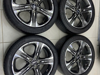 Thanh lý mâm zin kia k5 18 inch kèm lốp bridgestone 235/45/18 1