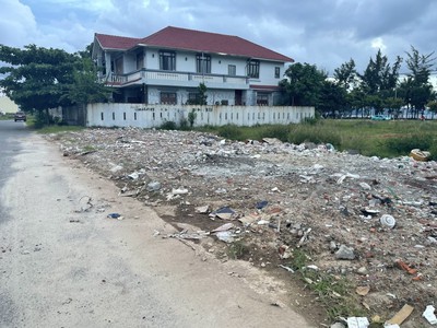 S.iêu ph.ẩm đất biển nguyễn tất thành, dt 366m2  15x24  , đường lê văn miến - chỉ 47tr/m2 1