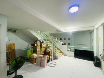 Bán nhà mặt phố, đường số 26, p cát lái, tp hcm, dt 116m2, 3 tầng, 4pn, sh, giá 7.6 tỷ. 0
