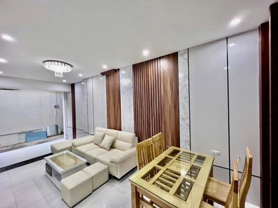 Cơ hội có 102. nhà phố nguyễn sơn chỉ 8.x tỷ, 41m2, 4 phòng ngủ, ô tô cạnh nhà, full nt 2