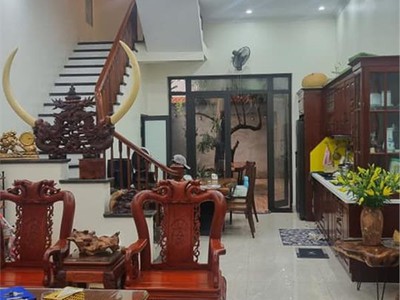 Bán nhà  lạc long quân otô tránh- kinh doanh  77 m 5tầng 18.9 tỷ 1