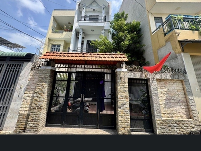 Bán nhà 3 tầng có sân vườn đường bùi quang là, phường 12, quận gò vấp giá rẻ 0
