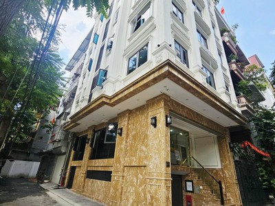 Bán toà building 9 tầng mặt phố  vị trí sát hồ tây   dòng tiền khủng 400tr/tháng 0