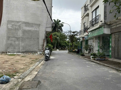 Bán nhà thượng thanh   50m    5 tầng thang máy    7,8 tỷ   ô tô gần   nhà đẹp ở ngay 2