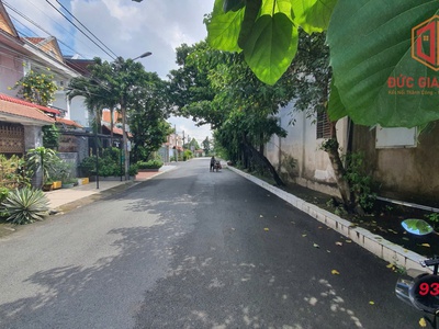 Bán lô đất đẹp, kdc bửu long, sr,tc, đường nhựa 8m chỉ 2,3 tỷ 1