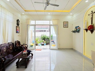 Bán nhà 3 tầng nguyễn duy trinh, p bình trưng, tp hcm, dt  83m2, 3pn, sh, giá 6.6 tỷ. 0