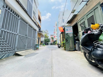 Gấp bán nhà gần chợ bình thành hẻm 7m thông 75m2 ngang 5m cực đep-4 tầng nhỉnh 6 tỷ 0