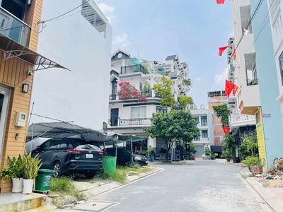 Gấp bán nhà gần chợ bình thành hẻm 7m thông 75m2 ngang 5m cực đep-4 tầng nhỉnh 6 tỷ 1