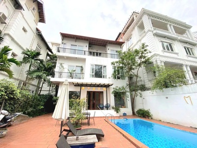 Biệt thự tây hồ   lô góc vip   mặt tiền 13m   hồ bơi, sân vườn   286m , 4 tầng   69.6tỷ 0