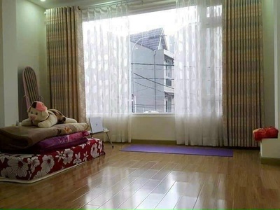 Cho thuê nhà nguyên căn trung tâm tô vĩnh diện phường 6 đà lạt - 11 triệu 0