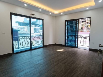 Trần cung cầu giấy 56m-7 tầng thang máy 19 tỷ,lô góc 3 mặt ngõ,ô tô vào nhà 2