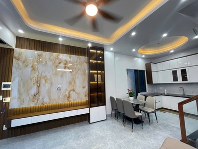 Bán nhà 3 tầng ngõ phố Tống Duy Tân, ph Ngọc Châu, TP HD, 40m2, mt 4.8m, 3 ngủ, 2.55 tỷ 1