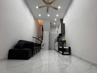 BÁN NHÀ ĐẸP - Ngõ Linh Quang - 5 tầng - Cách ô tô 30m - Gần cạnh hồ Linh Quang 0