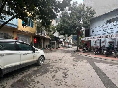 Còn sót lại duy nhất 1 lô dv - lk kiến hưng - phân lô vỉa hè - oto tránh 0