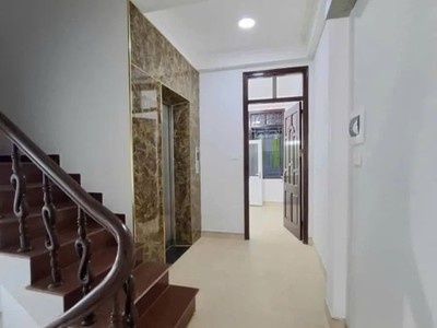 Cần bán gấp tòa nhà 7 tầng mặt phố nguyễn xiển -  gà đẻ trứng vàng  với dòng tiền gần 500 triệu/năm 2