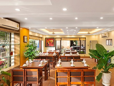 Siêu phẩm mặt phố lạc long quân - mt quyền lực 14m - 3 mặt thoáng - vỉa hè 6m - sổ vuông 0