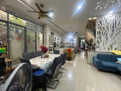 Nhỉnh 10 tỷ - dt 105m2 - nhà kiến trúc đẹp 3t - hxh - nguyễn văn đậu - bình thạnh 2