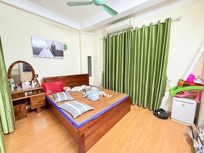 Bán nhà riêng 5 tầng Phan Đình Giót Thanh Xuân diện tích 40m  giá 10.3 tỷ ở ngay nội thất cao cấp 3