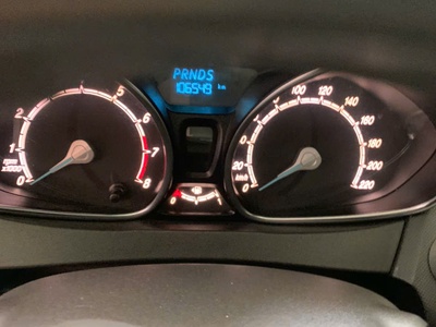 Xe gia đình nứ đi cần bán Ford Fiesta 2016 Titanium 1.5 AT - 10.000 km 0