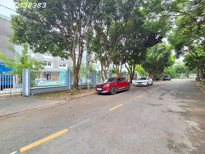  bán biệt thự kđt sài đồng   cạnh hồ lakeview, 159m  x 4 tầng, sân vườn   ở sướng, kinh doanh đỉnh 4