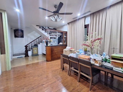  bán biệt thự kđt sài đồng   cạnh hồ lakeview, 159m  x 4 tầng, sân vườn   ở sướng, kinh doanh đỉnh 0