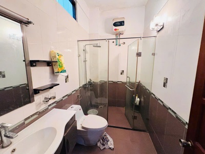 Lạc long quân   đất 165m , lô góc, ô tô vào nhà   apartment cao cấp 3