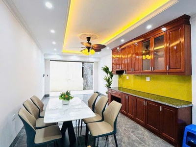 Bán nhà nguyễn văn linh 40m 6 tầng thang máy gara ô tô hơn 9 tỷ 0