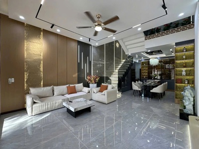 Nhà 3 tầng Hòa Xuân Full nội thất 1