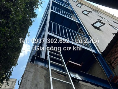 Cầu thang thoát hiểm, cầu thang PCCC, cầu thang thoát hiểm cho chung cư mini 5