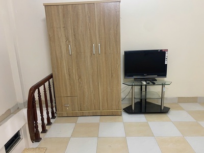 Nhà 2 tầng mới, lối đi riêng biệt  mỗi tầng 20m2 . Tổng DT: 40m 1