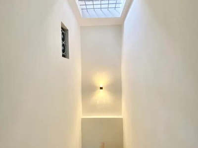 Bán nhà trần khát chân 37m2. 5 tầng. mặt tiền 4m. giá 8.2 tỷ hai bà trưng hà nội 2