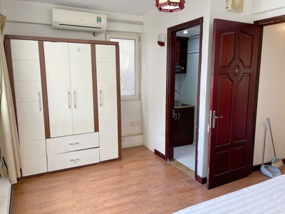 Nhà mình còn 1 căn mặt đường phố mai hắc đế cách vincom bà triệu 200m diện tích 20m2 2