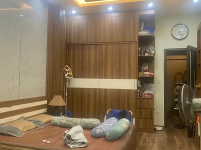 Cực hiếm  bán nhà mặt phố nguyễn trãi, 51m2, vỉa hè đá bóng, kinh doanh sầm uất 4