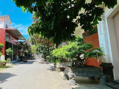 Siêu phẩm 100m2 đất phụng thượng, phúc thọ,phân lô vỉa hè, 2 thoáng trước sau 1
