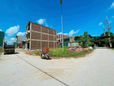 Bán đất phân lô vía hè,dt160m2,võng xuyên,phúc thọ,lô góc 3 thoáng 2