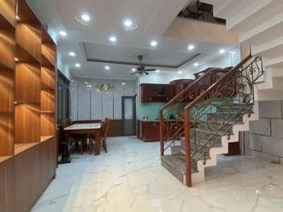 Bán nhà đường 49 hiệp bình chánh, thủ đức. 5x19m, 5 tầng, 4pn, sh. giá 10.6 tỷ. 2
