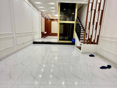 18,8 tỷ. nhà mặt phố tô vĩnh diện, 45m 4mt 5 tầng  kinh doanh lý tưởng 0