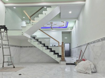 Bán Nhà Mặt tiền 1 trệt 1 lầu - 117m2 -  gần chợ quy đức bình Chánh - Giá 1 tỷ 70Tr 1
