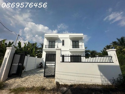 Bất động sản khánh hoà cần bán căn nhà 2 tầng 2