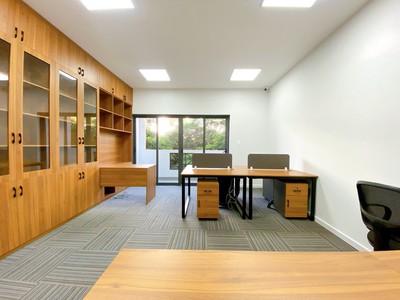 Bán nhà đường Lý Thường Kiệt   Phường 15   Quận 11 :    Ngang 4,5m x 16m    Hiện trạng nhà 6