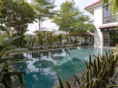 Bán villa ven sông với dòng tiền khai thác 100tr/ tháng 4