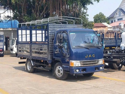 JAC H200 E5 1T9 Thùng Bạt dài 3m6 1