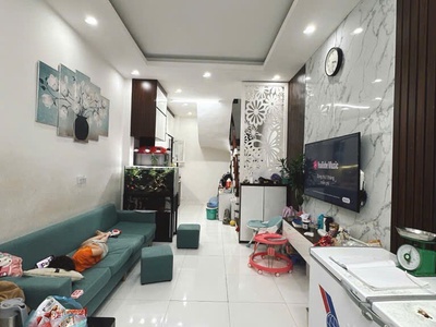 Nhà lô góc HOÀNG HOA THÁM   5 tầng ở ngay   có sân để xe   SỔ ĐẸP   GIÁ TỐT 1